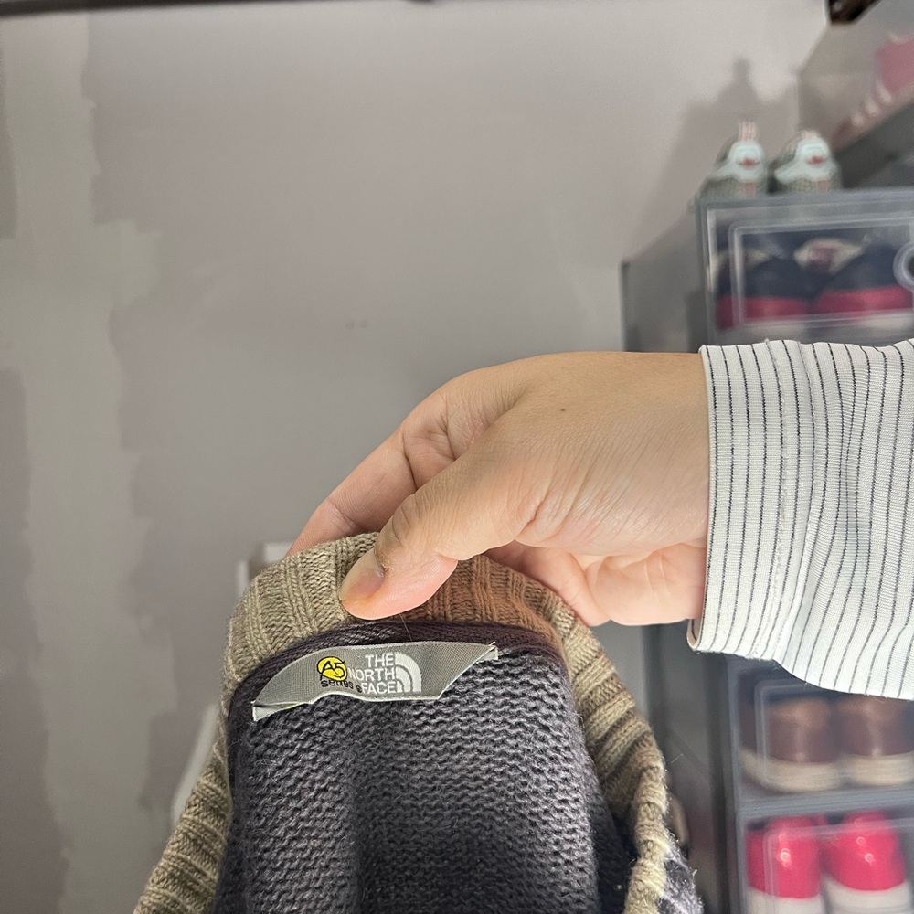 The North Face Men's Charcoal Crewneck Sweater - Picture 2 of 2
